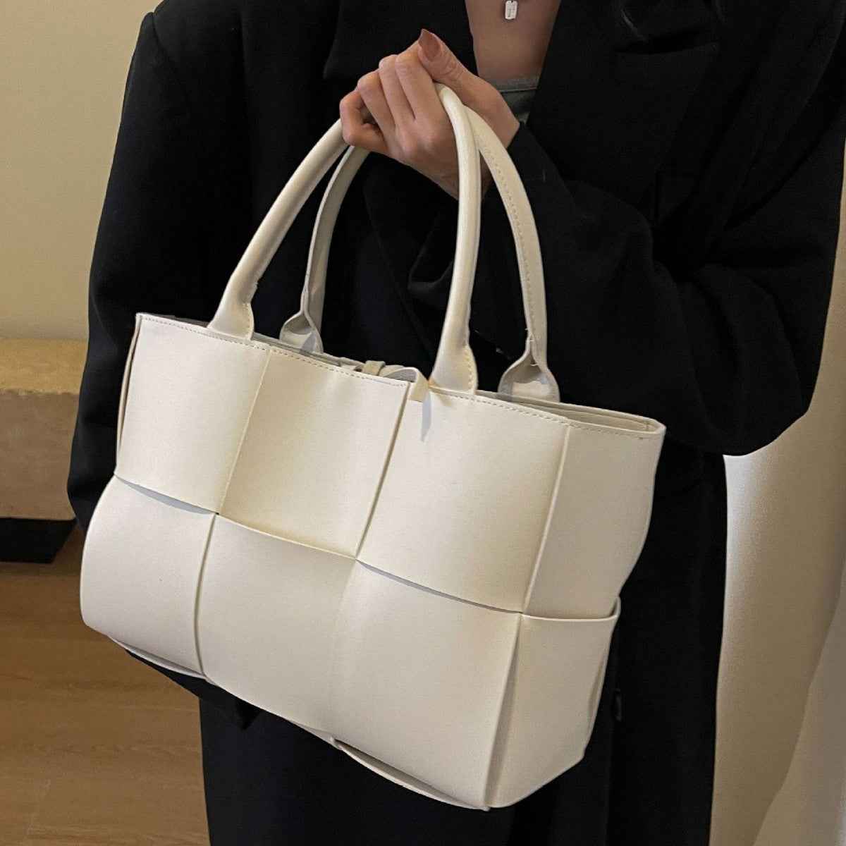 Agathi | Leather bag