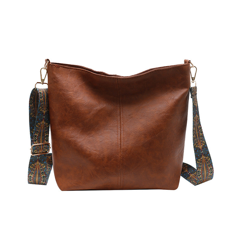 Demetra | Green lightweight PU leather bag for women