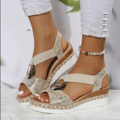 Havelin? | Elegant Buckle Wedge Sandals