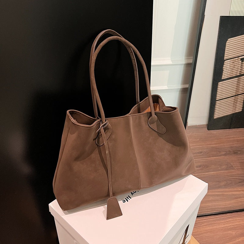 Mara Tote | Stylish companion for work & leisure