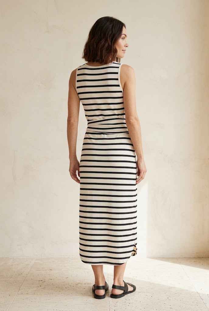 Solara | Easy Flow Midi Dress