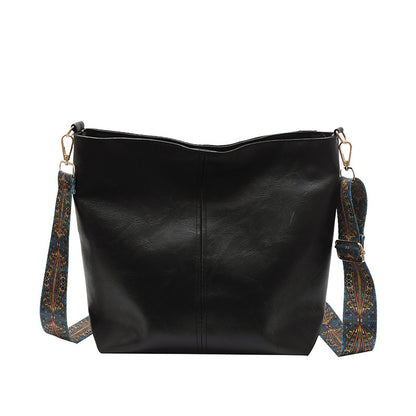 Demetra | Green lightweight PU leather bag for women