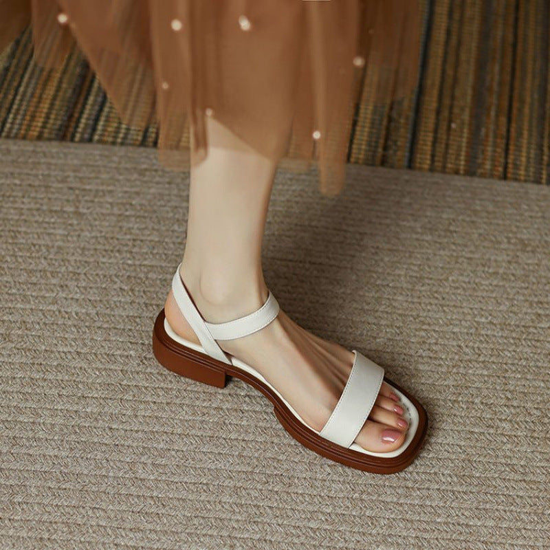 Deliana | Sophisticated Flat Sandals